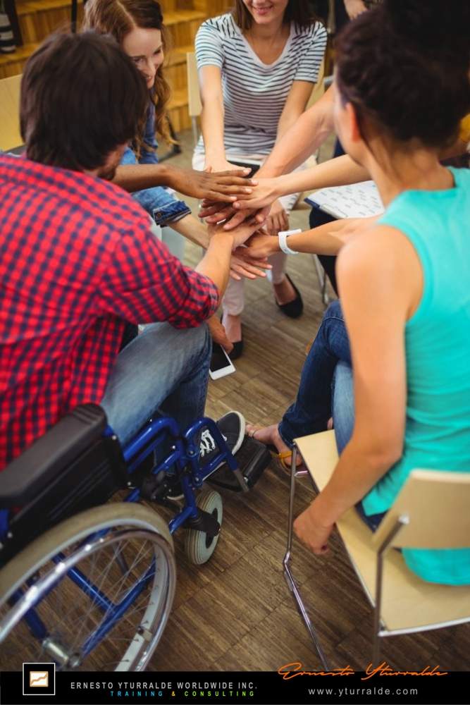 Sensibilización para personas con discapacidades | Ernesto Yturralde Worldwide Inc.